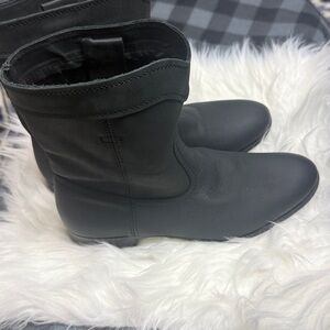 Frye Cara Roper size 9 leather ankle boot